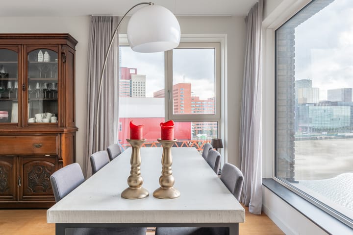 Foto 12 van De Monchyplein 17