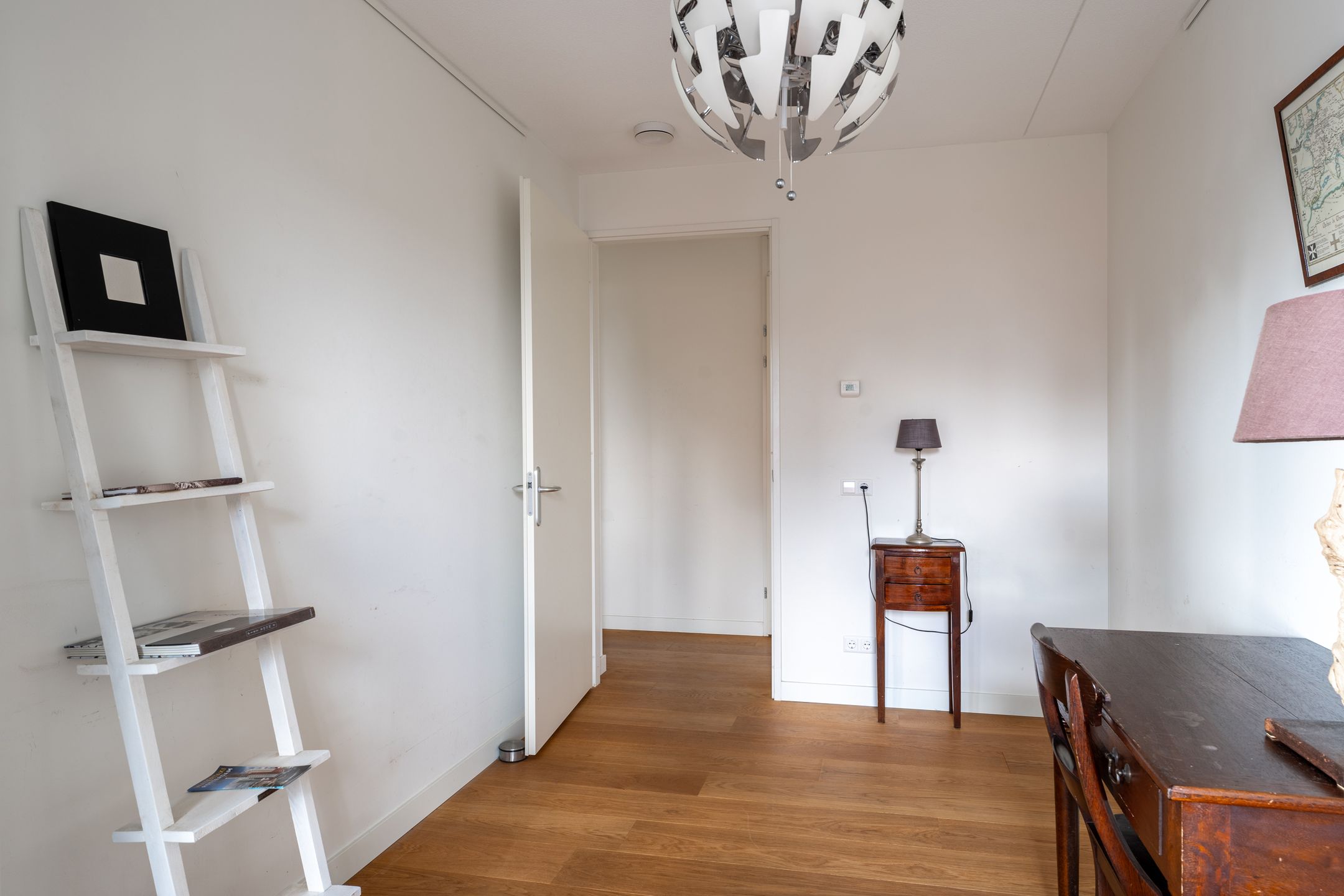 Foto 27 van De Monchyplein 17