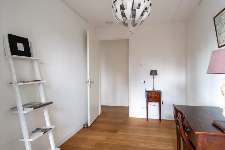 Foto 27 van De Monchyplein 17