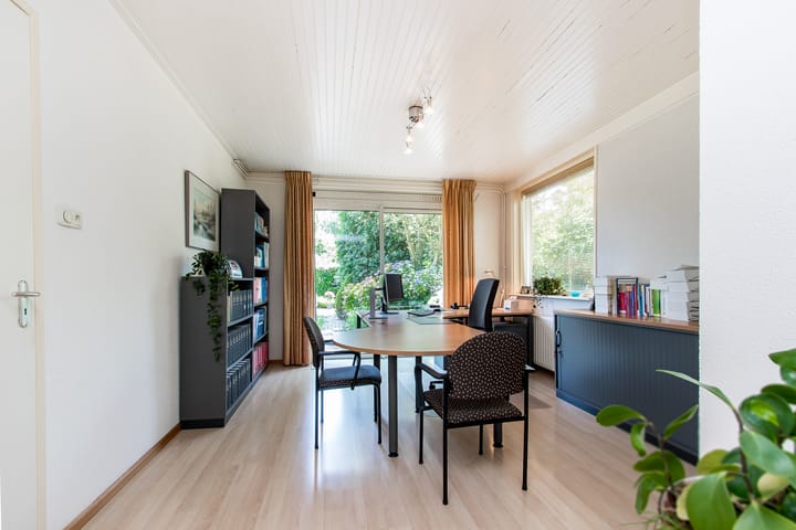 Foto 8 van Professor de Quayplein 8