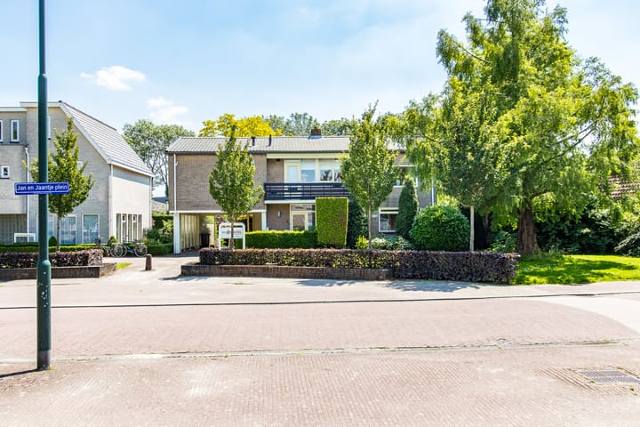 Foto 66 van Professor de Quayplein 8