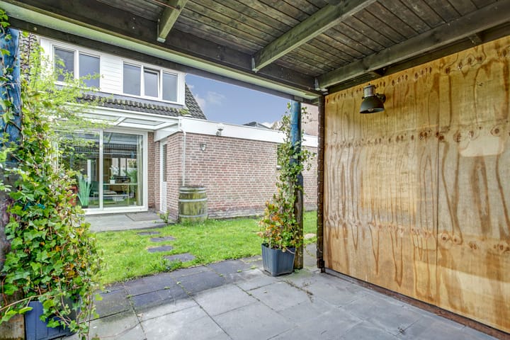 Foto 32 van Jan Gooskaai 76