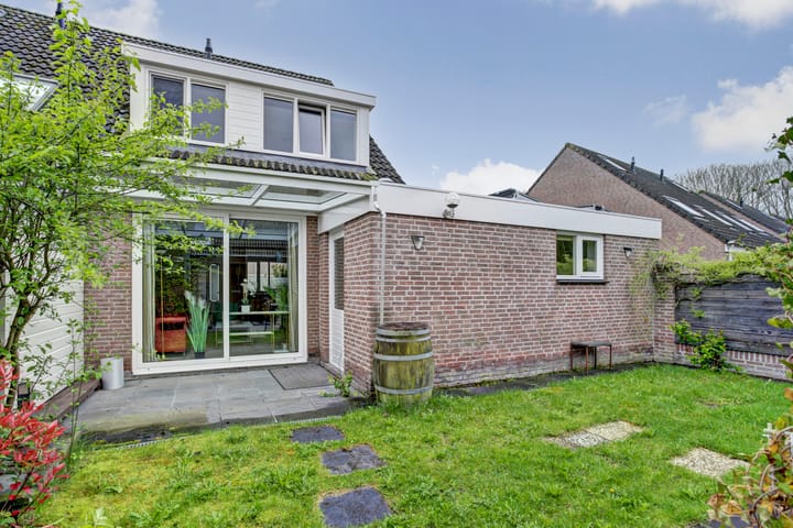 Foto 2 van Jan Gooskaai 76