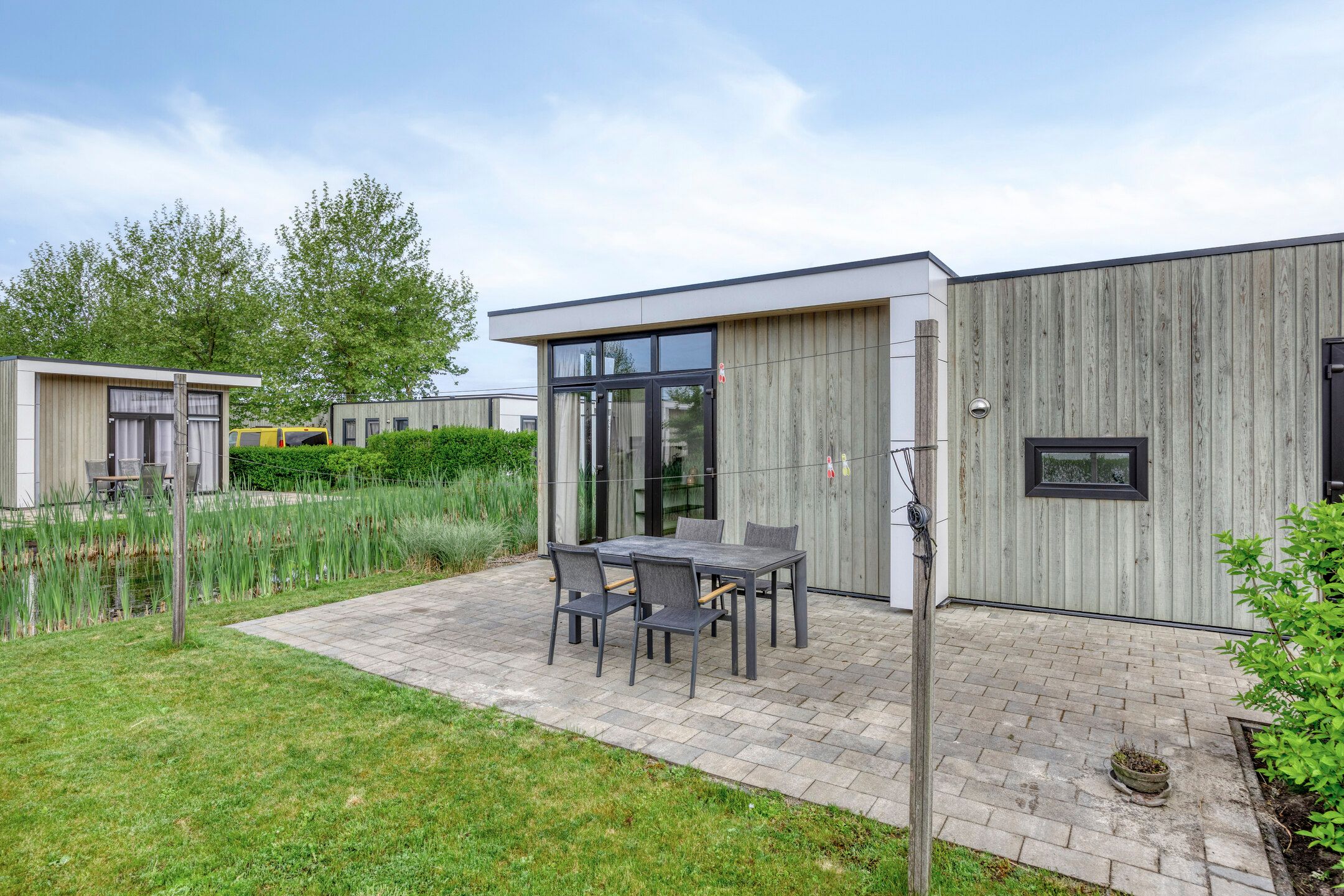 2-bedroom freehold villa in Nijkerk — photo 2 of 5