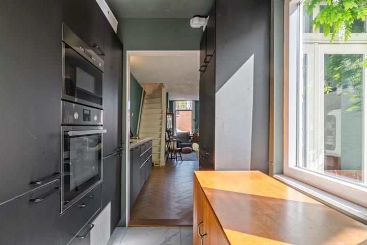 Photo 20 of Oost Indiëstraat 28