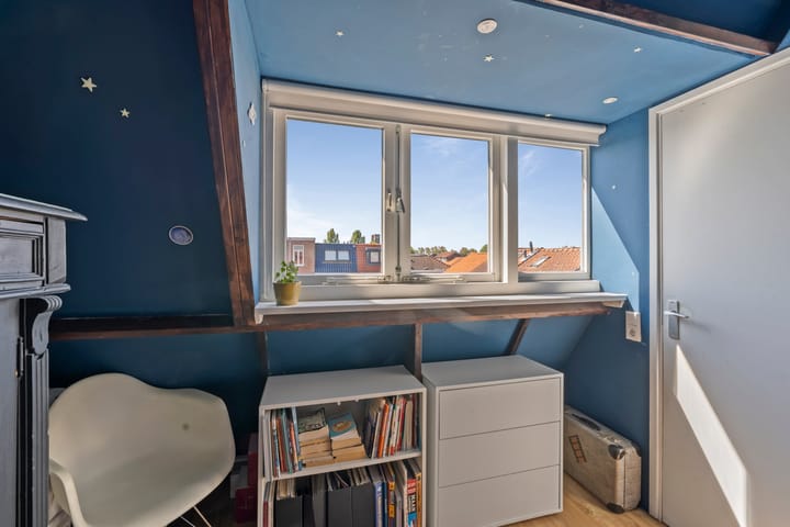 Photo 32 of Oost Indiëstraat 28