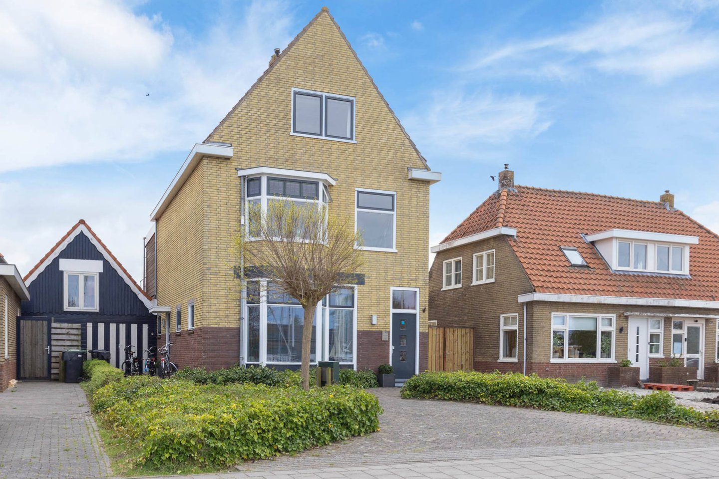 View photo 1 of Kanaalweg 48