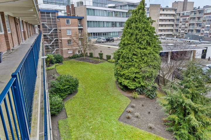 Foto 21 van Burgemeester Edo Bergsmalaan 68