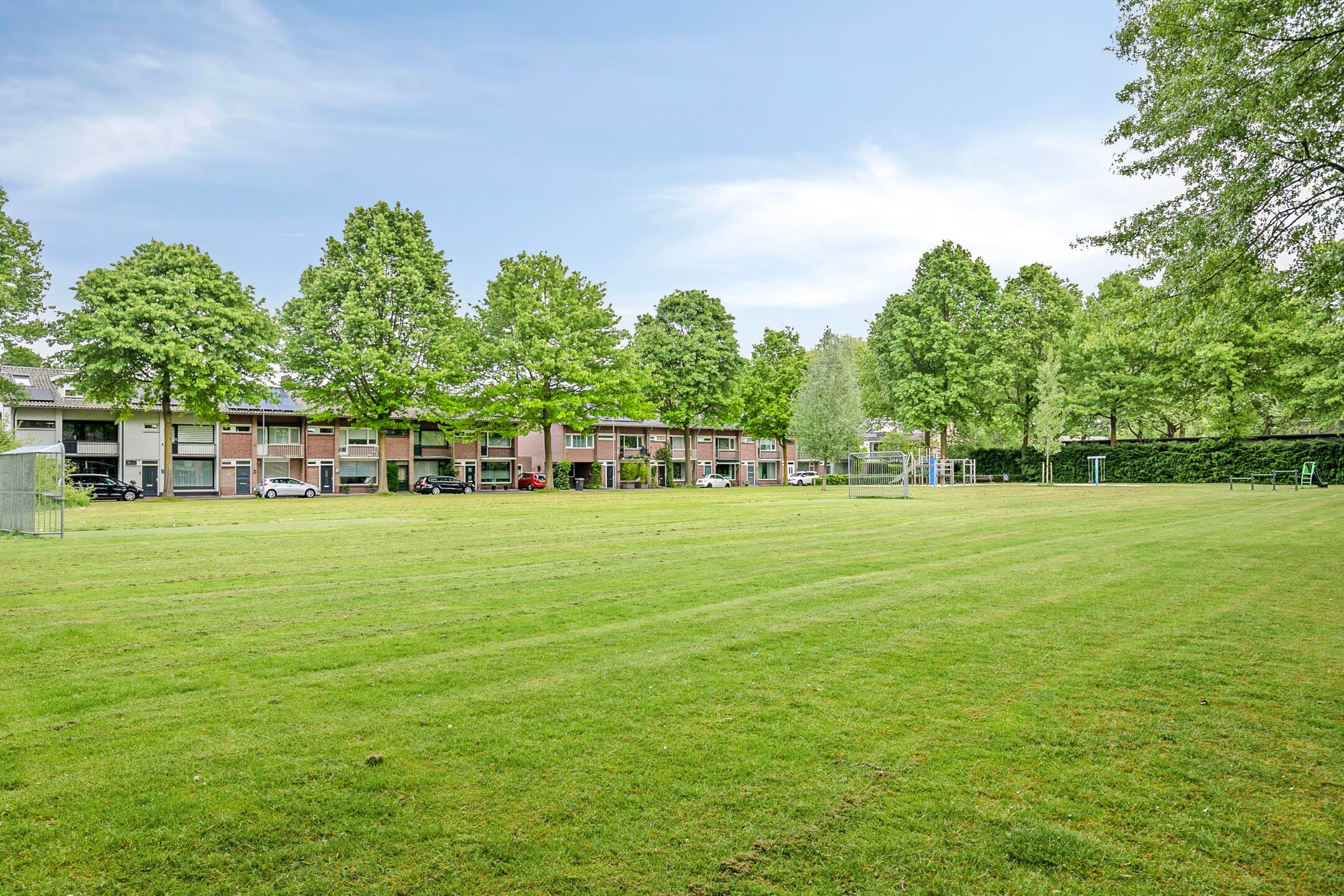 Photo 3 of Biezenstraat 21