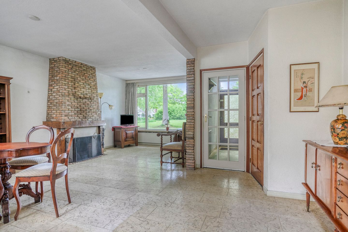 Photo 4 of Biezenstraat 21