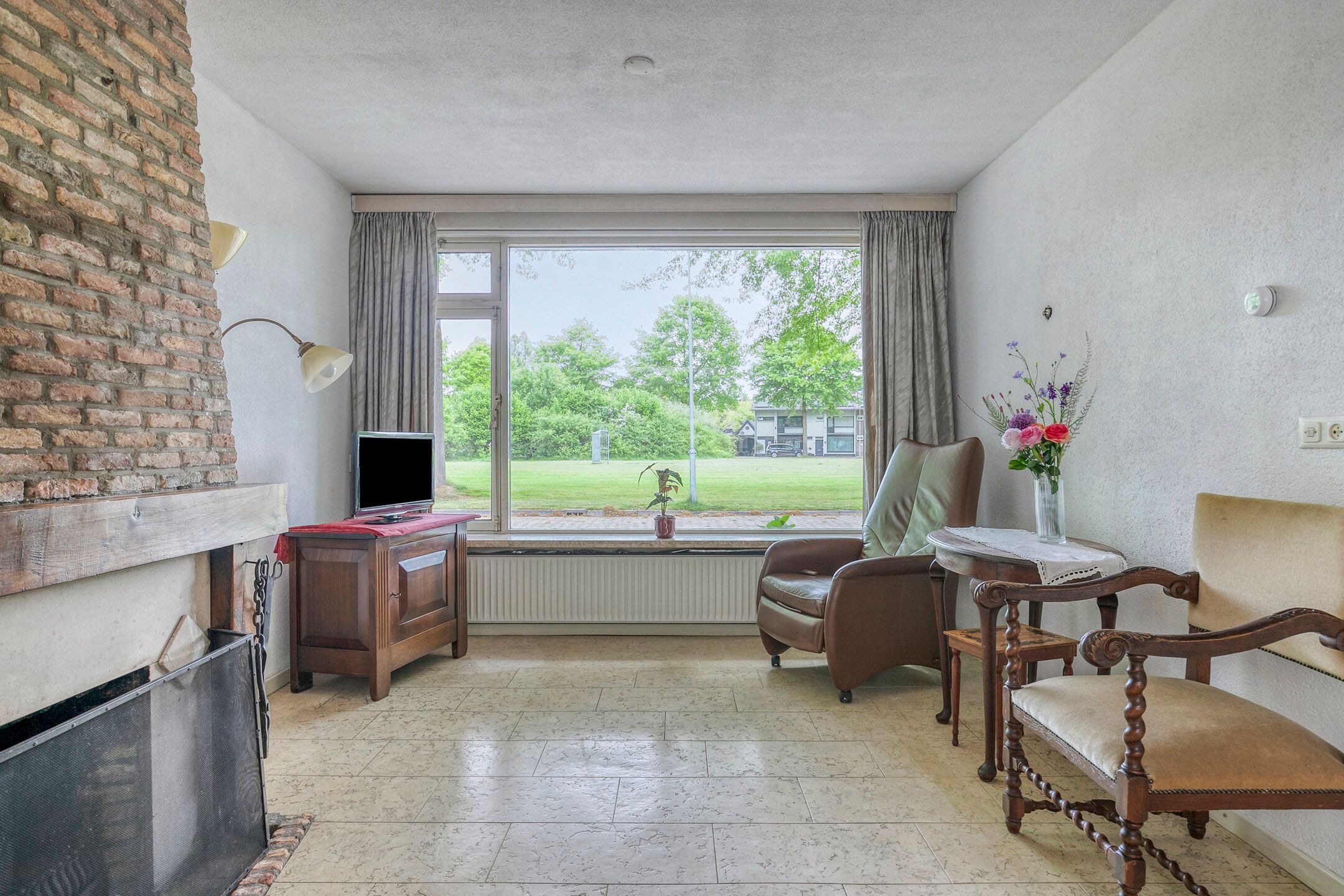 Photo 6 of Biezenstraat 21