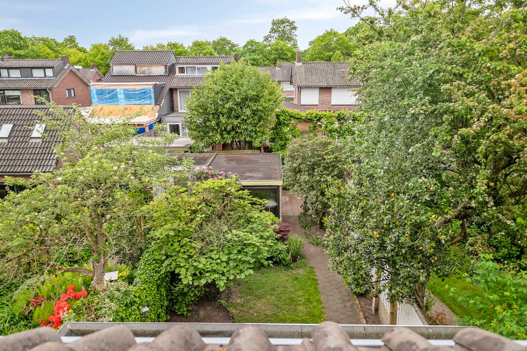 Photo 31 of Biezenstraat 21