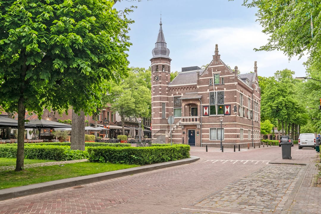 Photo 32 of Biezenstraat 21