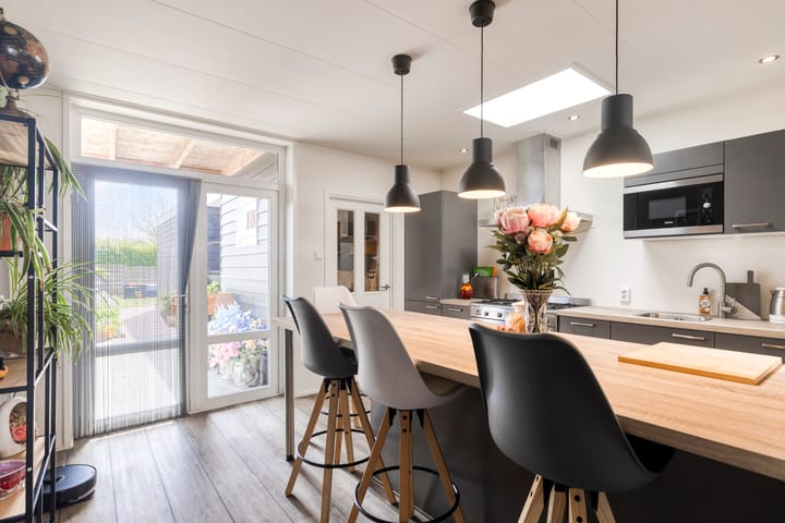 Foto 9 van van Tilburghstraat 12