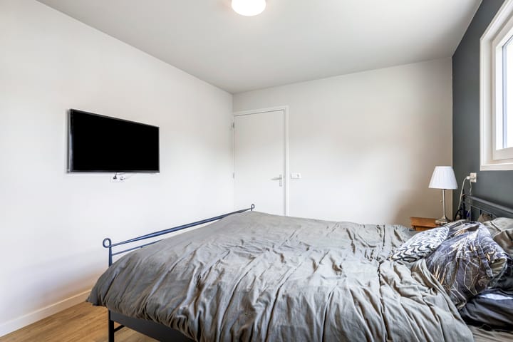 Foto 16 van van Tilburghstraat 12