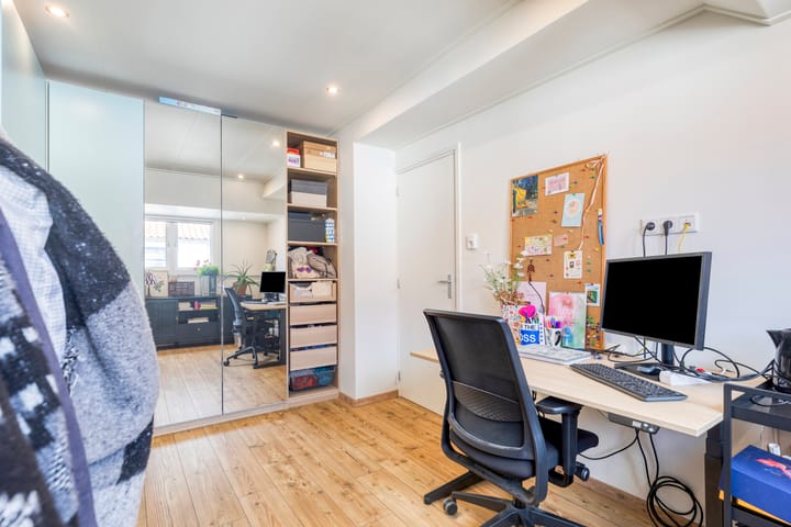 Foto 23 van van Tilburghstraat 12