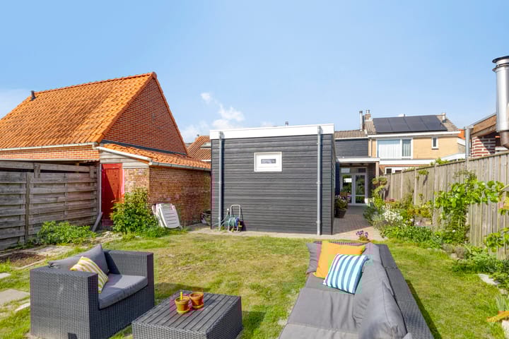 Foto 30 van van Tilburghstraat 12