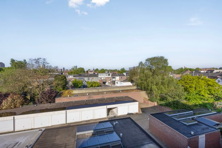 Foto 27 van Noord-Besterdstraat 15-A