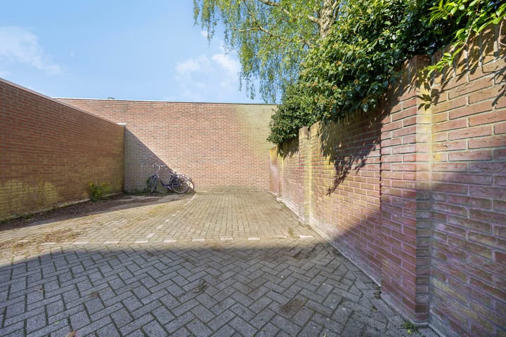 Foto 30 van Noord-Besterdstraat 15-A