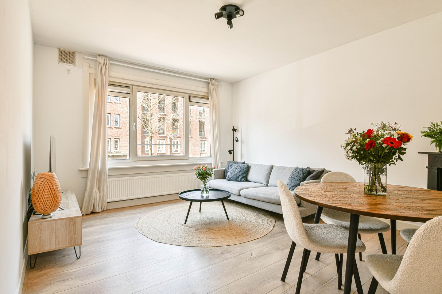 Foto 1 van Molukkenstraat 35-1