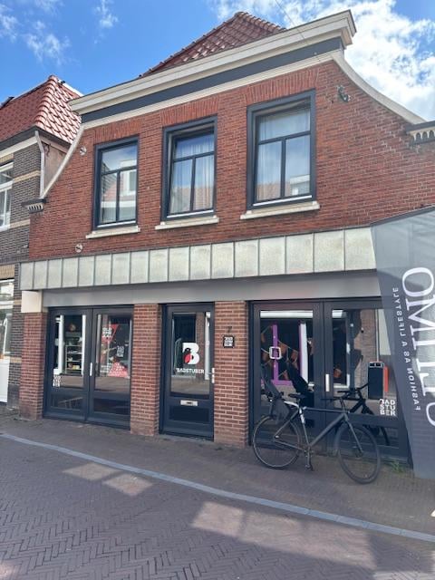 View photo 1 of Deurningerstraat 7