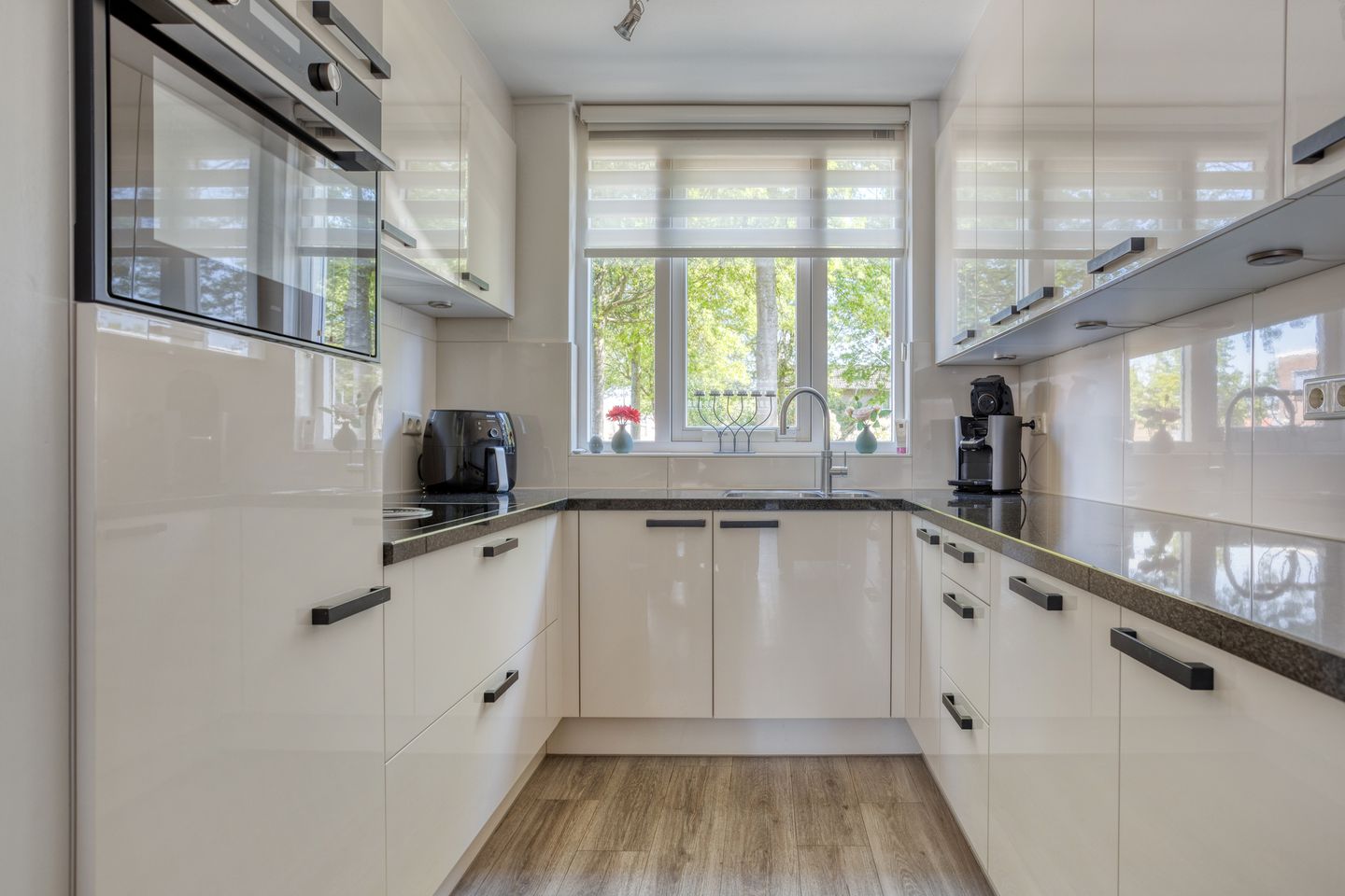 Foto 10 van P. Flintstraat 39