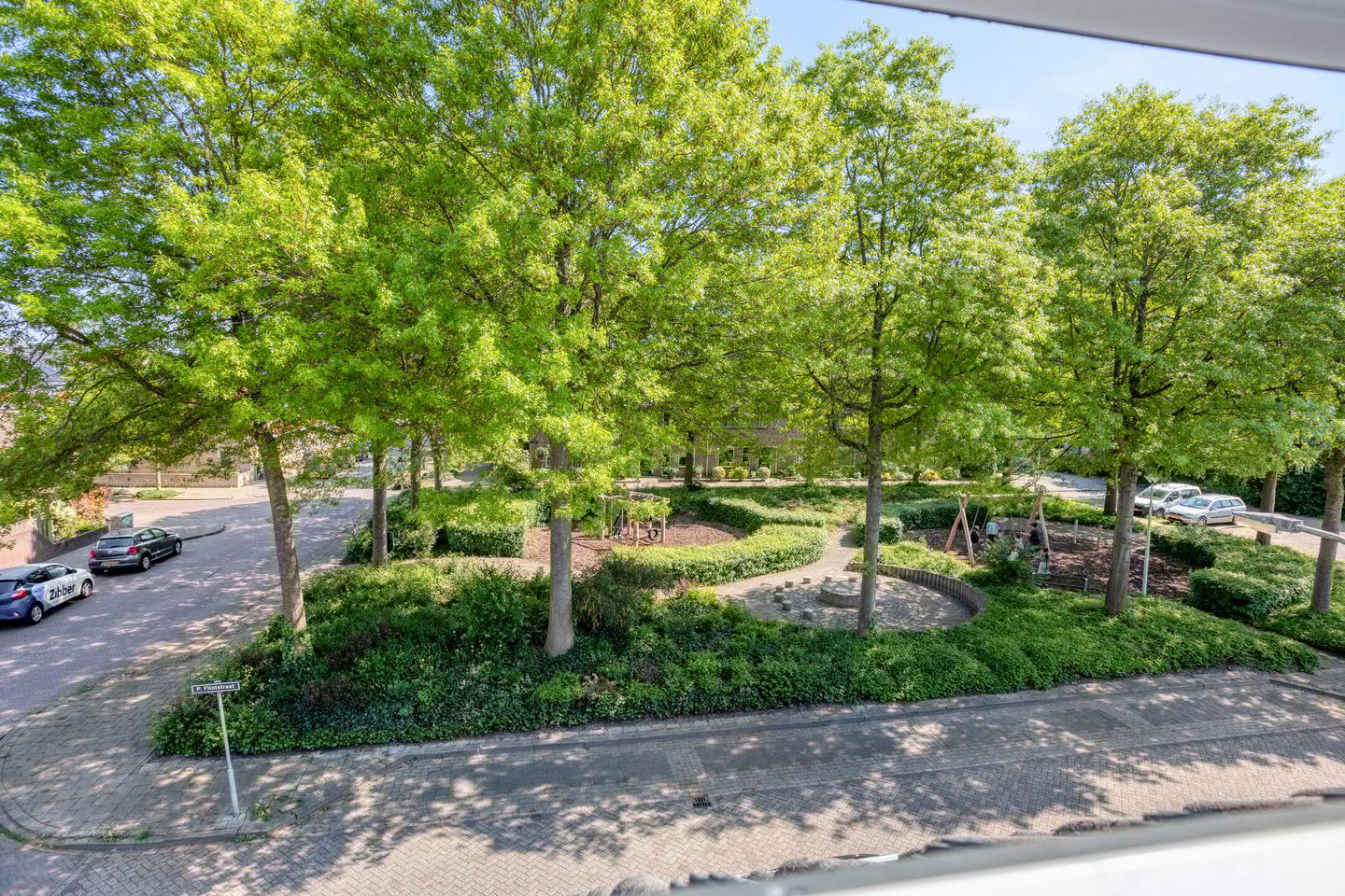 Foto 19 van P. Flintstraat 39