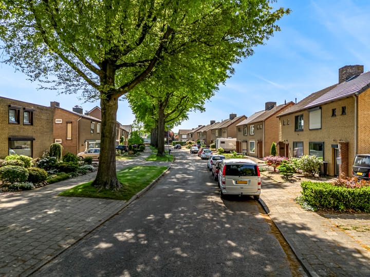 Foto 5 van Van Cloudtstraat 18