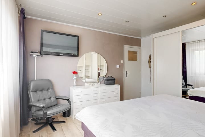 Foto 25 van Van Cloudtstraat 18