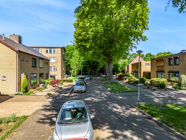 Foto 31 van Van Cloudtstraat 18