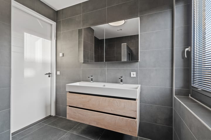 Photo 42 of Liesgras 11