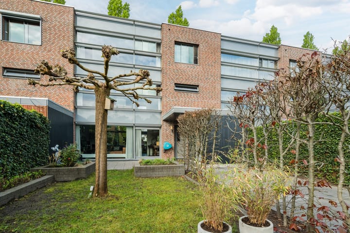 Foto 1 van Leo Fallplantsoen 12