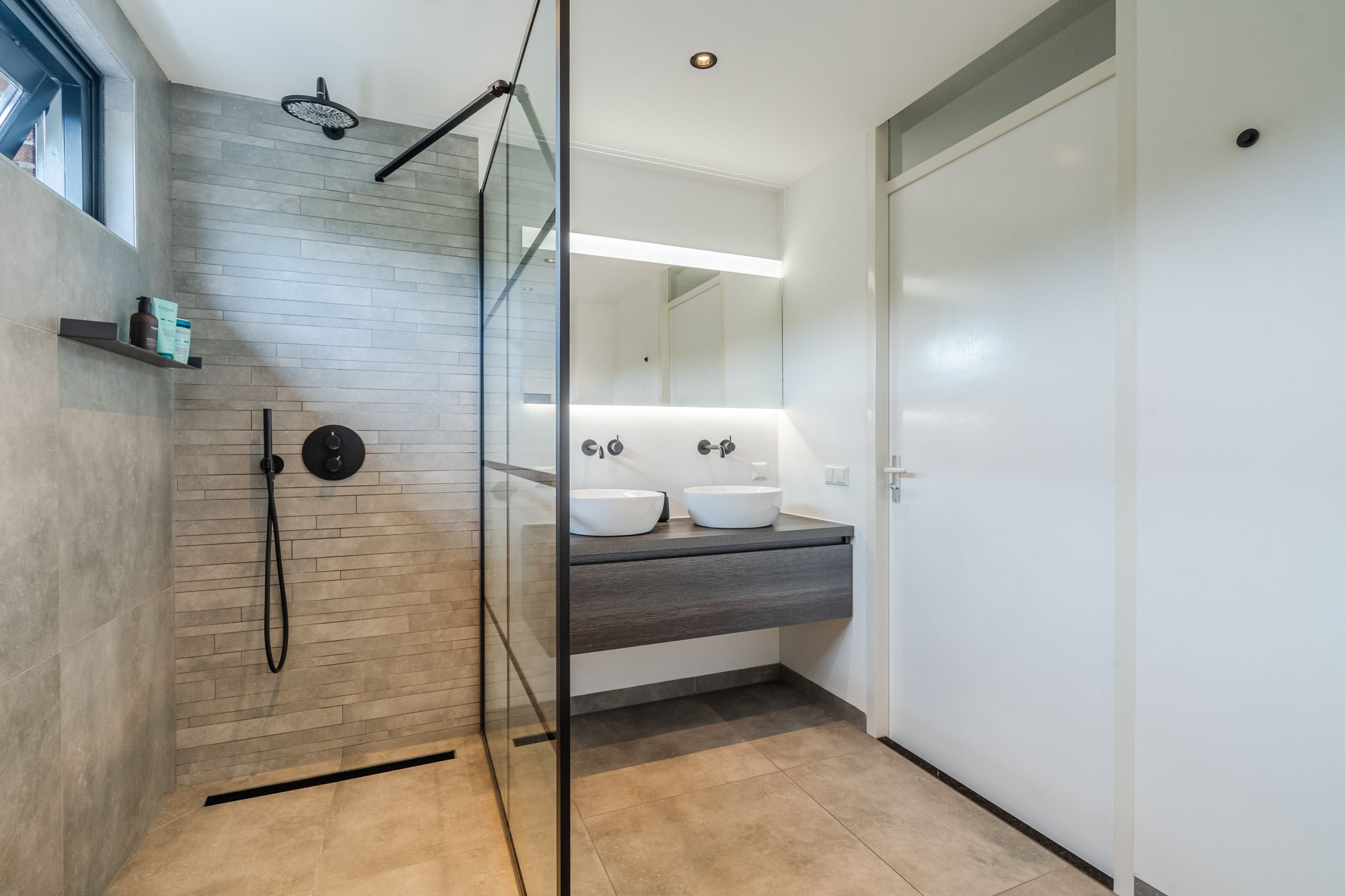 Foto 30 van Leo Fallplantsoen 12