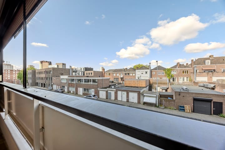 Foto 48 van Veldmaarschalk Montgomerylaan 297