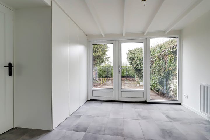 Foto 15 van Damstraat 130