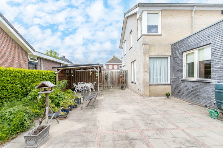 Foto 2 van Dirk Loef van Hornestr 10