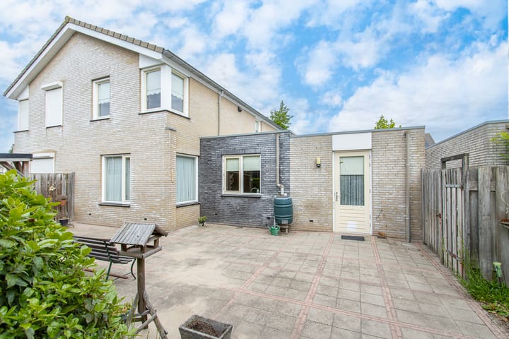 Foto 4 van Dirk Loef van Hornestr 10