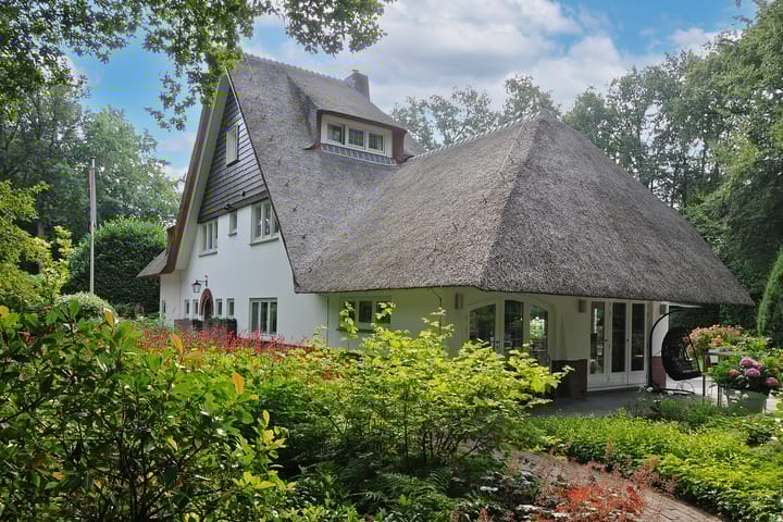 Foto 3 van van Beeverlaan 7