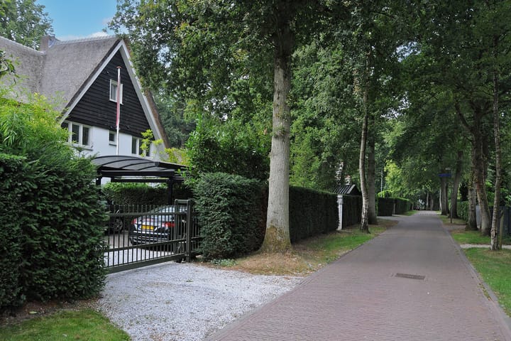 Foto 6 van van Beeverlaan 7