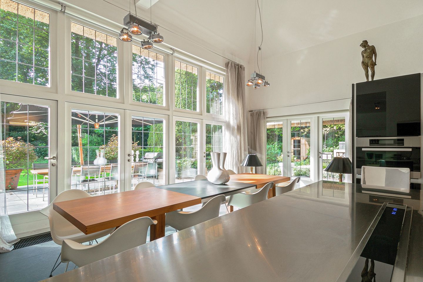 Photo 10 of van Beeverlaan 7