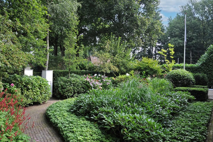 Foto 33 van van Beeverlaan 7