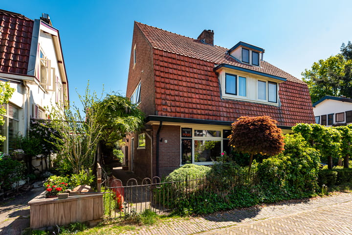 de Wetstraat 16 B