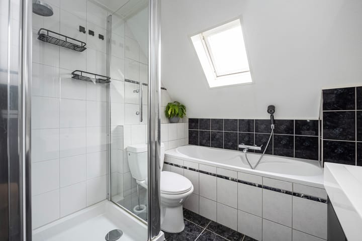 Foto 18 van Dovenetelweg 5