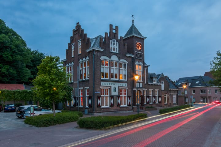 Foto 1 van Hof te Zandeplein 1