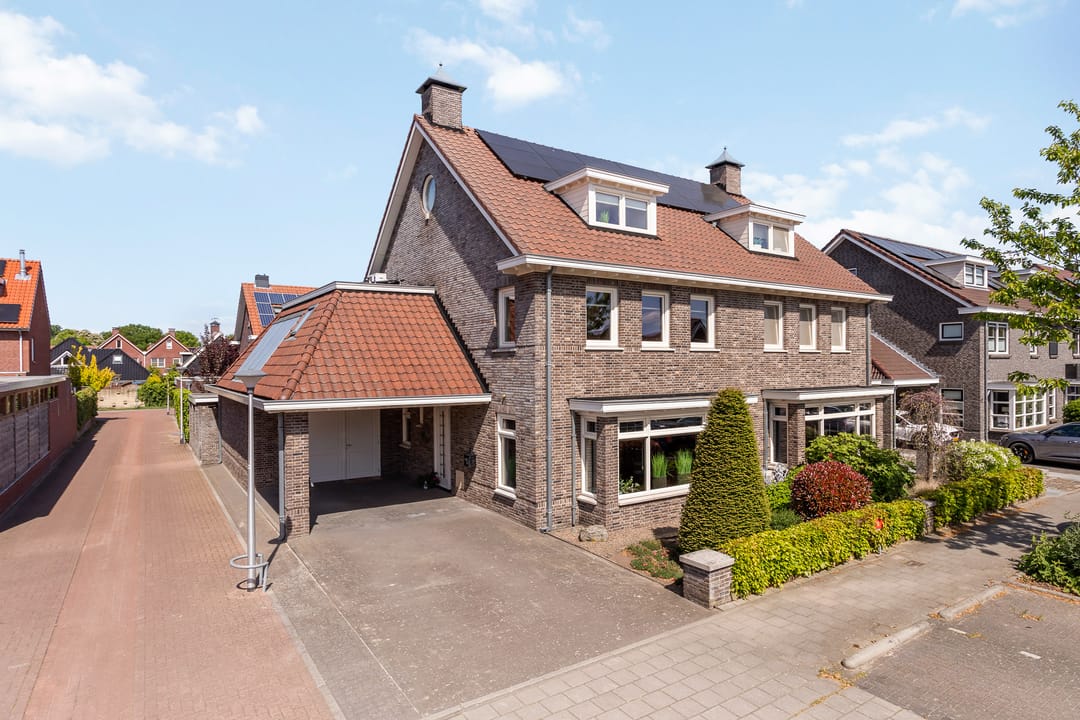 Koopwoningen - huizen te koop in [Funda]