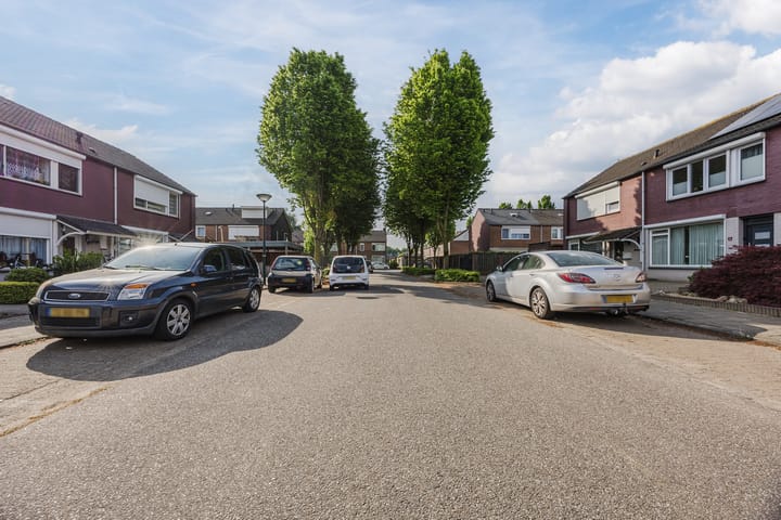 Foto 42 van Willem Barentszstraat 14