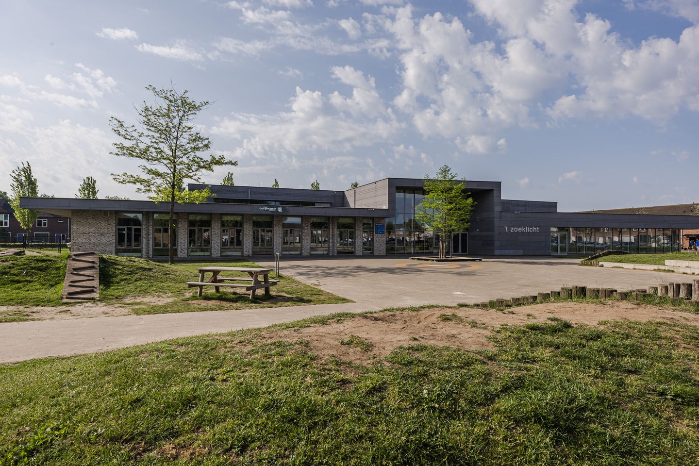 Foto 44 van Willem Barentszstraat 14