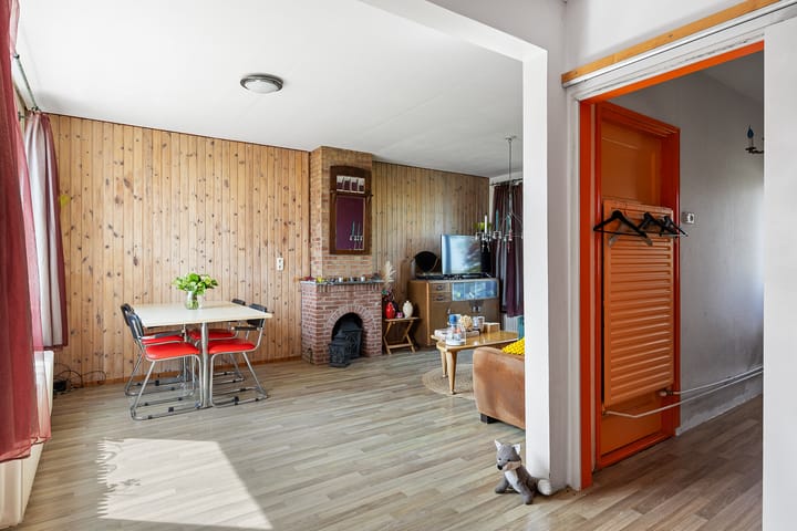 Foto 12 van Buorren 24