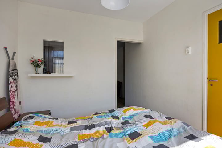 Photo 12 of Newtonplein 49