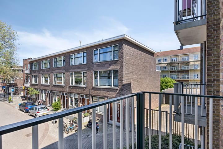 Photo 18 of Newtonplein 49